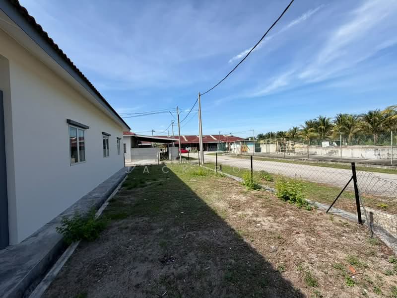 1-storey Terraced House for Sale in Seri Iskandar (Perak) - Jack Poh - Exterior - PropertyGuru.com.my