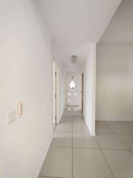 Servis Apartment untuk Disewa di Lexa Residence @ The Quartz WM - Justin Soh - Corridor - PropertyGuru.com.my