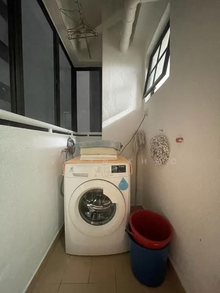 Pangsapuri untuk Disewa di Mawar Apartment - Evelyn Khoo - Balcony - PropertyGuru.com.my