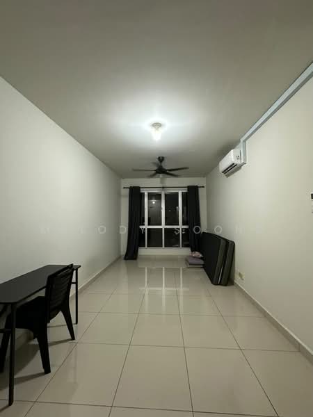 Servis Apartment untuk Dijual di Maxim Residences - Melody Soong - Living Room - PropertyGuru.com.my