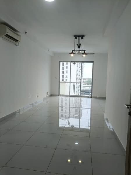 Pangsapuri untuk Dijual di Austin Suites (Permata Austin) - Joline Lee - Living Room - PropertyGuru.com.my
