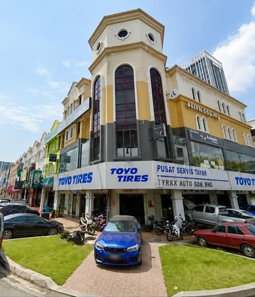 Shop for Rent in Dataran Sunway (Kota Damansara) - Roland Long - Exterior - PropertyGuru.com.my