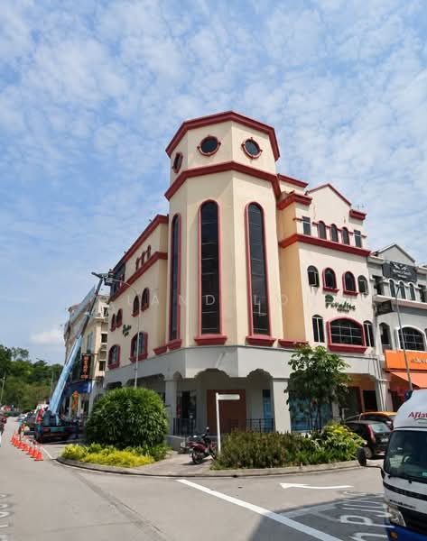 Shop for Rent in Dataran Sunway (Kota Damansara) - Roland Long - PropertyGuru.com.my