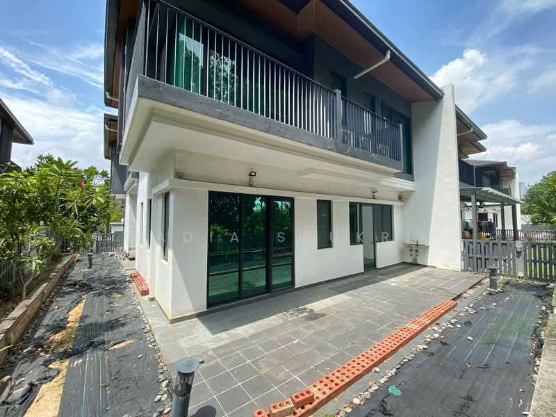 Rumah Berkembar untuk Dijual di Setia Eco Glades (Cyberjaya) - Nadia Shukri - Exterior - PropertyGuru.com.my