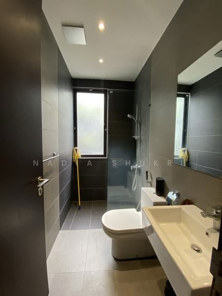 Rumah Berkembar untuk Dijual di Setia Eco Glades (Cyberjaya) - Nadia Shukri - Bathroom - PropertyGuru.com.my
