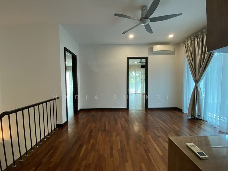 Rumah Berkembar untuk Dijual di Setia Eco Glades (Cyberjaya) - Nadia Shukri - Living Room - PropertyGuru.com.my