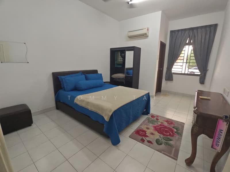 Rumah Teres 1.5 Tingkat untuk Dijual di Taman Pelangi Indah (Ulu Tiram) - Tommy Tai - Bedroom - PropertyGuru.com.my