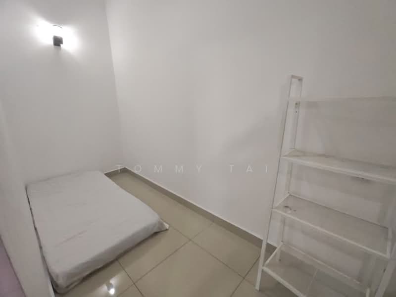 Rumah Teres 1.5 Tingkat untuk Dijual di Taman Pelangi Indah (Ulu Tiram) - Tommy Tai - Bedroom - PropertyGuru.com.my