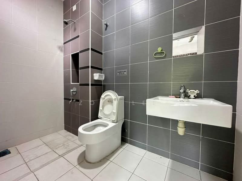 Semi-Detached House for Sale in Taman Nusa Idaman (Iskandar Puteri (Nusajaya)) - Zoey Lee - Bathroom - PropertyGuru.com.my