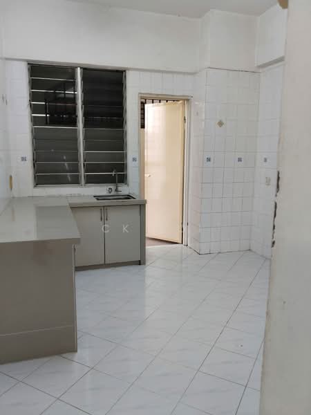 Kondominium untuk Dijual di Leader Garden - CK Ooi - Kitchen - PropertyGuru.com.my