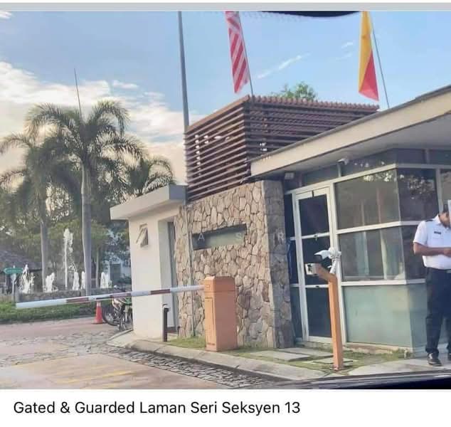 Semi-Detached House for Sale in Shah Alam (Selangor) - Reena Sarif - Exterior - PropertyGuru.com.my