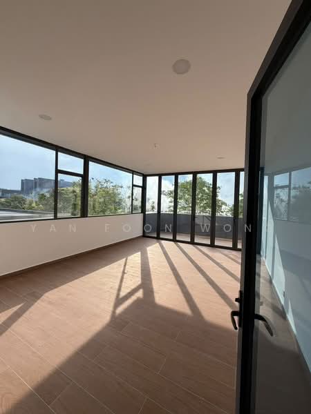 Bungalow House for Sale in Forest City (Gelang Patah) - Yan Foon Wong - Balcony - PropertyGuru.com.my