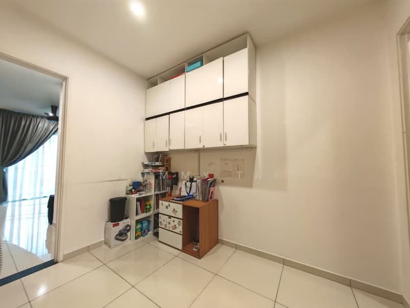 Rumah Teres 2-Tingkat untuk Dijual di Taman Eco Cascadia (Tebrau) - Tommy Tai - Study - PropertyGuru.com.my