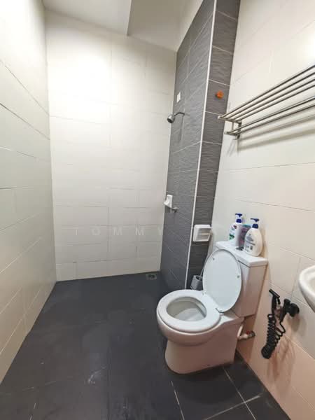 Rumah Teres 2-Tingkat untuk Dijual di Taman Eco Cascadia (Tebrau) - Tommy Tai - Bathroom - PropertyGuru.com.my