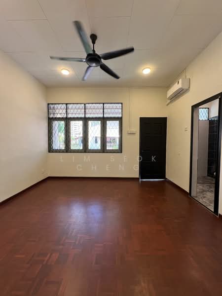 Rumah Teres 2 Tingkat untuk Dijual di Tanjung Tokong (Penang) - Lim Seok Cheng - Living Room - PropertyGuru.com.my