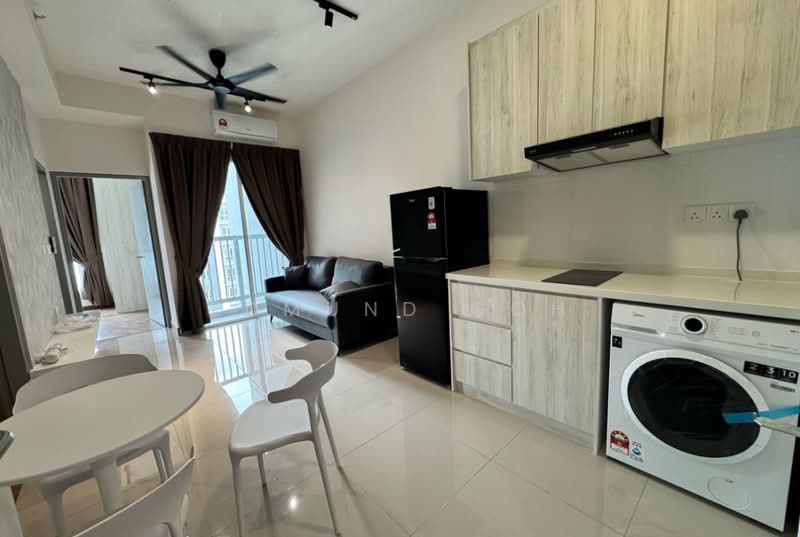 Servis Apartment untuk Dijual di 121 Residences - Edmund Goh - Living Room - PropertyGuru.com.my