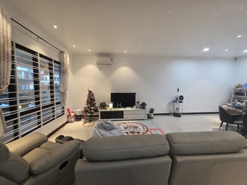 Rumah Teres 2-Tingkat untuk Dijual di Setia Alam (Selangor) - Joseph Chan - Living Room - PropertyGuru.com.my