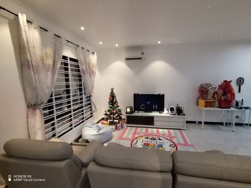 Rumah Teres 2-Tingkat untuk Dijual di Setia Alam (Selangor) - Joseph Chan - Living Room - PropertyGuru.com.my