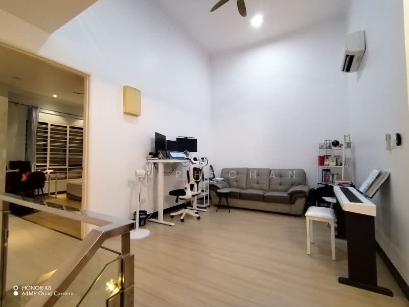Rumah Teres 2-Tingkat untuk Dijual di Setia Alam (Selangor) - Joseph Chan - Living Room - PropertyGuru.com.my