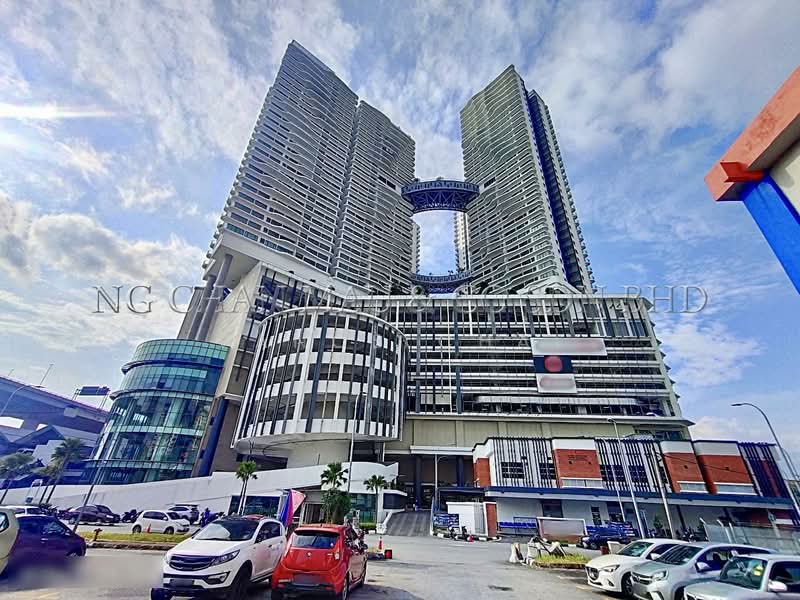 Servis Apartment untuk Dijual di Datum Jelatek Residence - Vancs Chai - Exterior - PropertyGuru.com.my