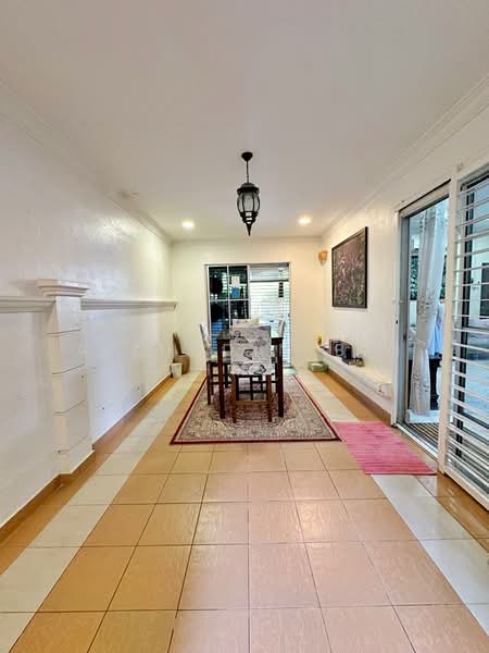 Rumah Berkembar untuk Dijual di Bandar Bukit Mahkota (Bangi) - Aizuddin bin Ahmad - Dining Room - PropertyGuru.com.my