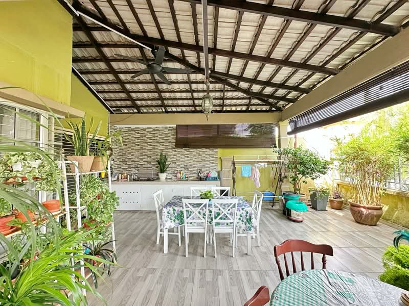 Rumah Berkembar untuk Dijual di Bandar Bukit Mahkota (Bangi) - Aizuddin bin Ahmad - Exterior - PropertyGuru.com.my