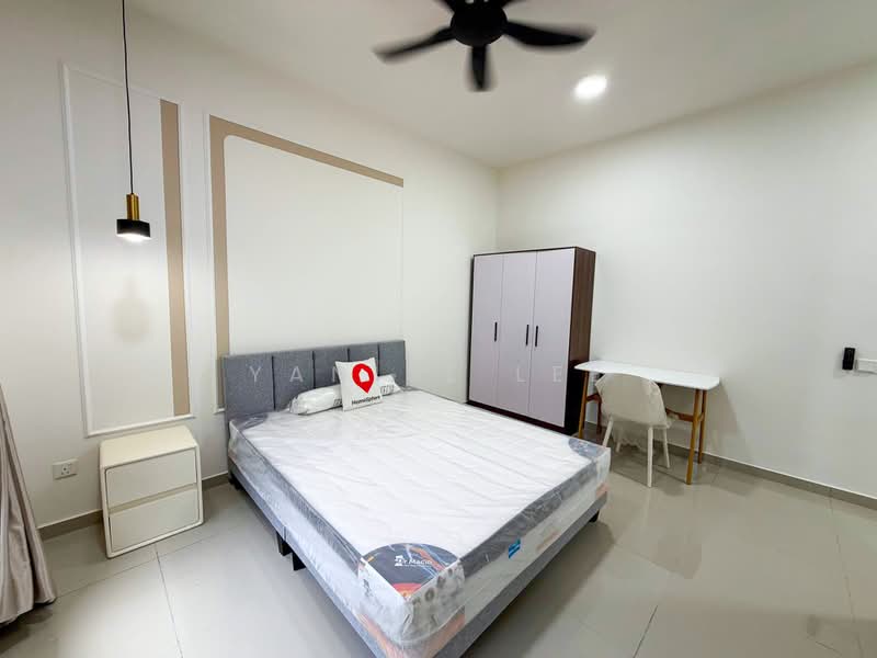 Servis Apartment untuk Disewa di D'Clover Residences - Yanise Lee - Master room - PropertyGuru.com.my