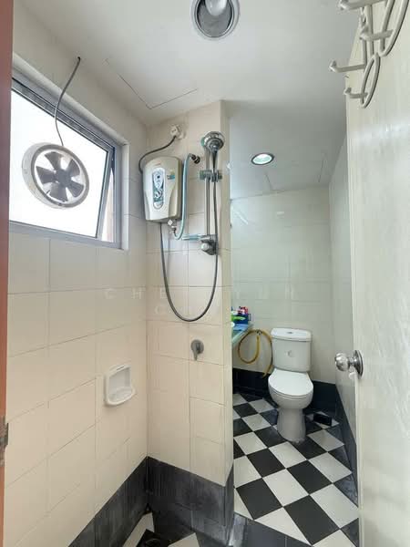 Service Residence for Rent at The Embassy (Bangunan Duta Impian) - Chew Yun Chan - Bathroom - PropertyGuru.com.my