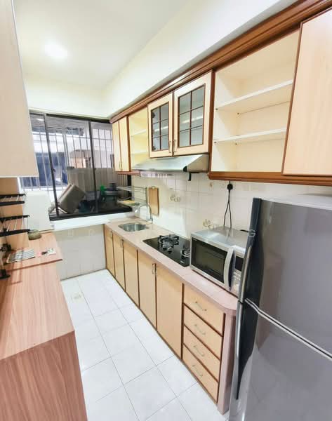 Kondominium untuk Dijual di Taman Desa Relau 2 - Bryan Teng - Kitchen - PropertyGuru.com.my