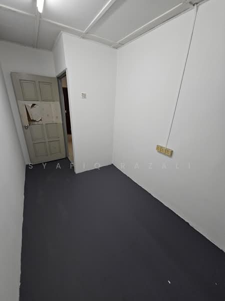 Rumah Flat untuk Disewa di Flat Pandan Indah 3/3 - Syafiq Razali - PropertyGuru.com.my