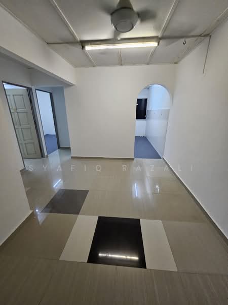 Rumah Flat untuk Disewa di Flat Pandan Indah 3/3 - Syafiq Razali - PropertyGuru.com.my
