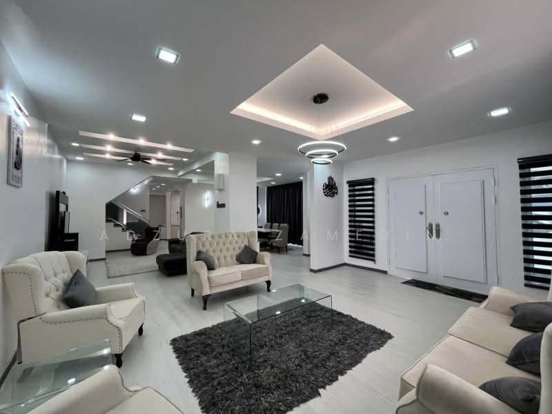 Rumah Teres 2 Tingkat untuk Dijual di Seksyen 7 (Shah Alam) - Adzura Zamedin - Living Room - PropertyGuru.com.my