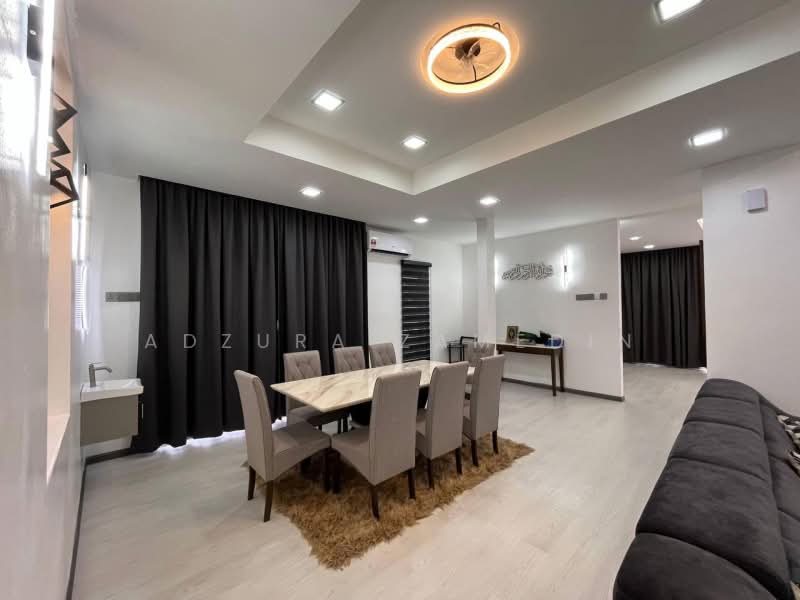 Rumah Teres 2 Tingkat untuk Dijual di Seksyen 7 (Shah Alam) - Adzura Zamedin - Dining Room - PropertyGuru.com.my