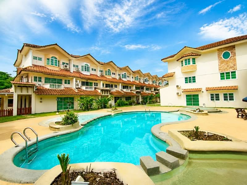3-storey Terraced House for Sale in Tiger Lane (Ipoh) - Qazin Khoo - Exterior - PropertyGuru.com.my
