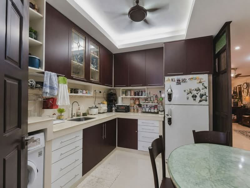 3-storey Terraced House for Sale in Tiger Lane (Ipoh) - Qazin Khoo - Kitchen - PropertyGuru.com.my