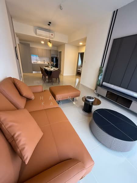 Servis Apartment untuk Disewa di 8th & Stellar - Shawn Lee Kah Kit - Living Room - PropertyGuru.com.my