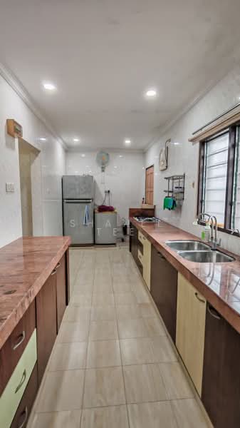 1-storey Terraced House for Sale in Taman Gunung Lambak (Kluang) - Shanel Tee - Kitchen - PropertyGuru.com.my