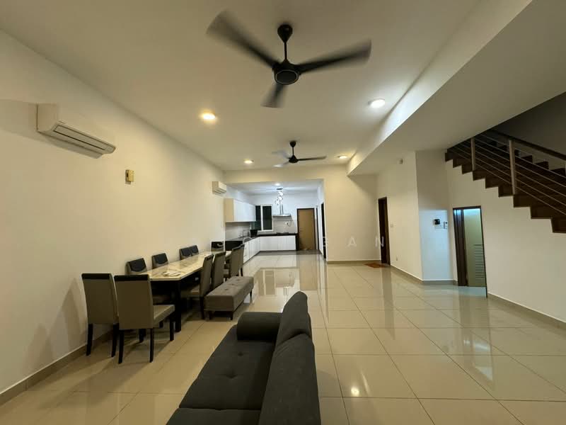 Rumah Teres 3 Tingkat untuk Disewa di Cyberjaya (Selangor) - Jason Gan - Living Room - PropertyGuru.com.my