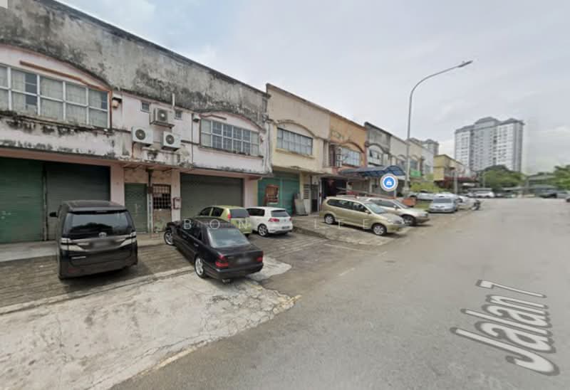 Factory for Rent in Taman Perindustrian Oug (Jalan Klang Lama (Old Klang Road)) - Bond Lee - Exterior - PropertyGuru.com.my