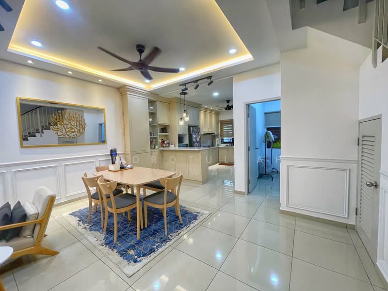 Rumah Berkembar untuk Dijual di Semenyih (Selangor) - Gudrotullah Ikhwan - Dining Room - PropertyGuru.com.my