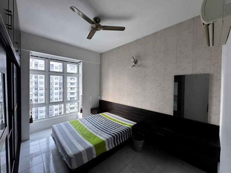 Kondominium untuk Disewa di Bayswater Resort Condominium - Kim Tan - Bedroom - PropertyGuru.com.my