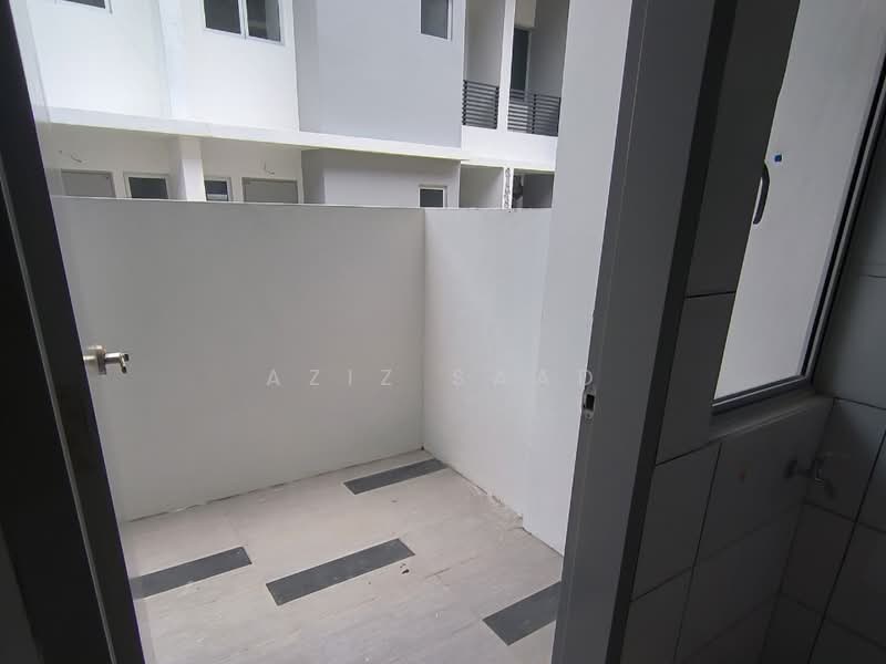 2-storey Terraced House for Rent in Amverton Hills (Sungai Buloh) - Aziz Saad - Exterior - PropertyGuru.com.my