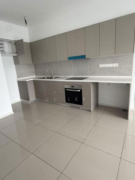 Service Residence for Sale at Residensi Estetik 8 (Est8) - JL Lee - Kitchen - PropertyGuru.com.my