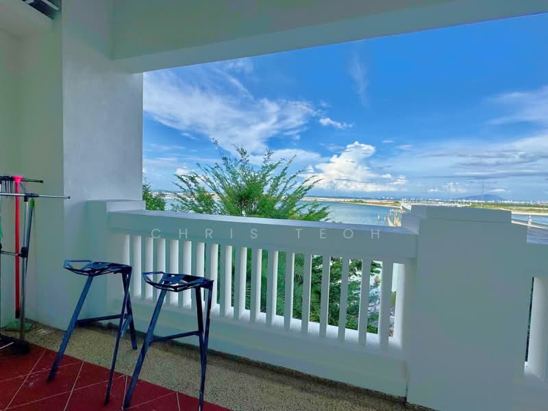 Kediaman Servis untuk Disewa di Straits Quay (The Suites at Waterside) - Chris Teoh - Balcony - PropertyGuru.com.my