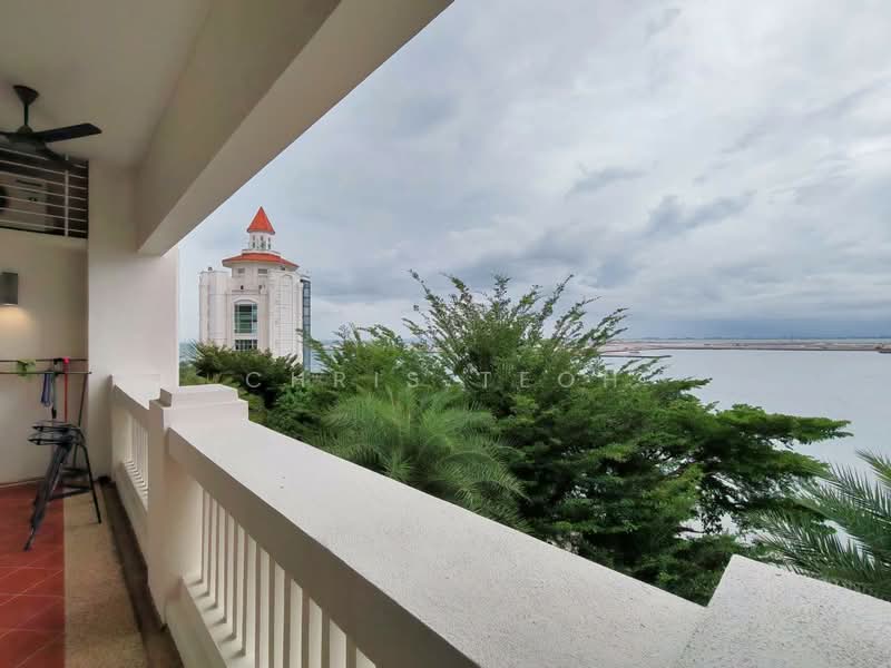 Kediaman Servis untuk Disewa di Straits Quay (The Suites at Waterside) - Chris Teoh - Balcony - PropertyGuru.com.my