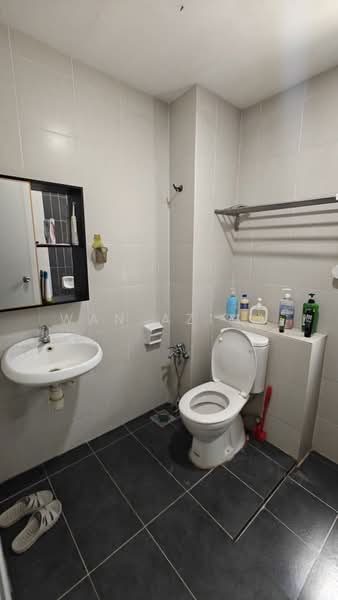 Terraced House for Rent in Aman Putri (Sungai Buloh) - Wan Azima - Bathroom - PropertyGuru.com.my