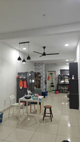 Terraced House for Rent in Aman Putri (Sungai Buloh) - Wan Azima - Kitchen - PropertyGuru.com.my