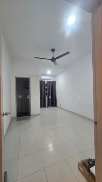 Rumah Teres untuk Disewa di Aman Putri (Sungai Buloh) - Wan Azima - Living Room - PropertyGuru.com.my