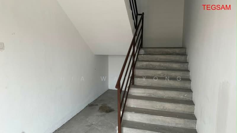 Shop for Rent in Klang (Selangor) - Chia Wai Yong - Corridor - PropertyGuru.com.my