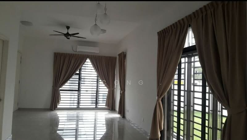 Cluster House for Sale in Bukit Indah (Iskandar Puteri (Nusajaya)) - Yucong . - Living Room - PropertyGuru.com.my